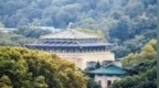 风暴眼丨漩涡中的武汉大学，校友正接连“出事”